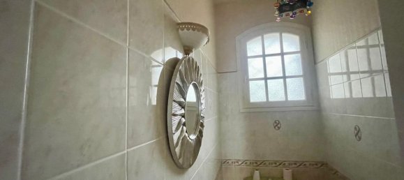 5 Schlafzimmer Haus in Loches, France, Nr. 81014 14