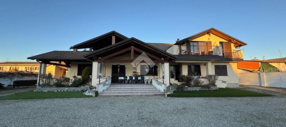 6-Zimmer Villa in Vercelli, Italy, Nr. 129920 8