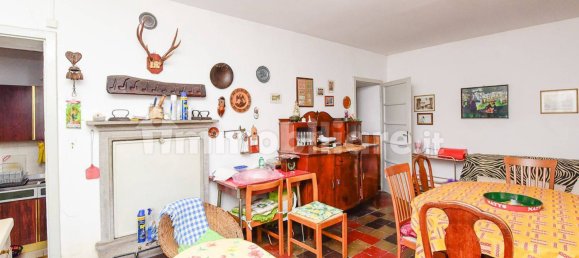 4 bedrooms House in Tavernerio, Italy No. 4037 6