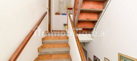 4 bedrooms House in Tavernerio, Italy No. 4037 10