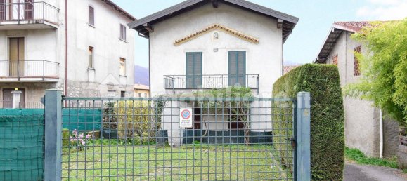 4 bedrooms House in Tavernerio, Italy No. 4037 29