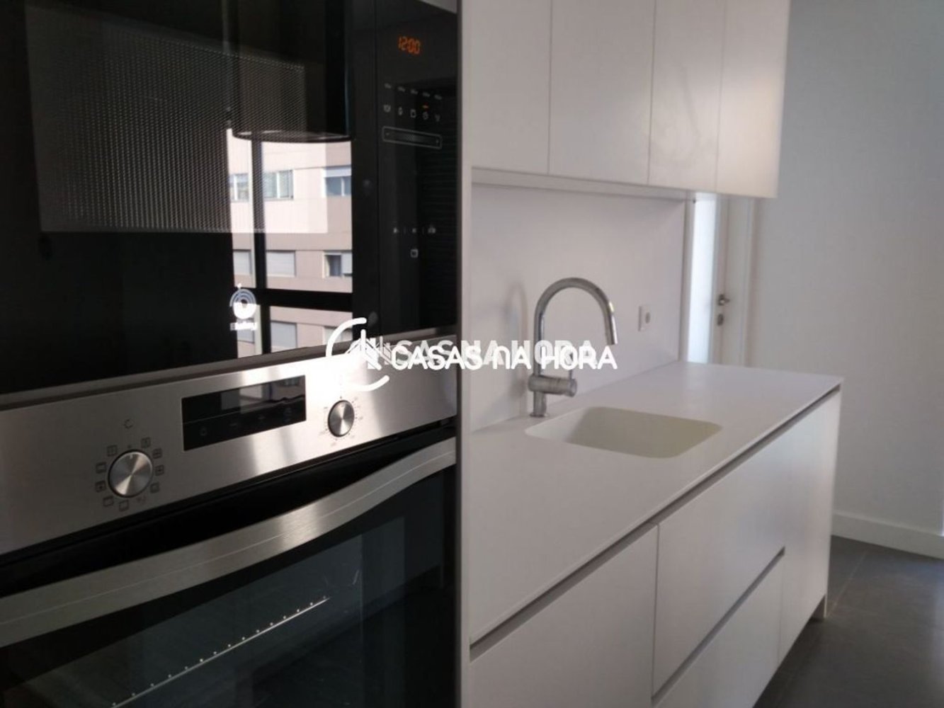 4 bedrooms Apartment in Porto, Portugal No. 78924