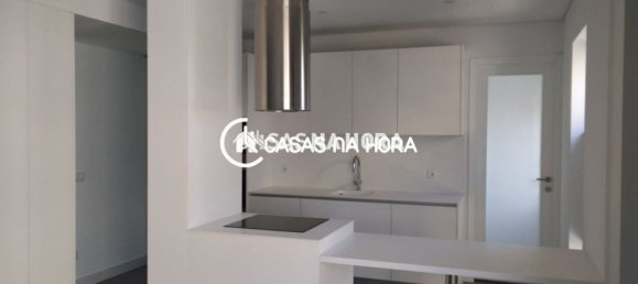 4 bedrooms Apartment in Porto, Portugal No. 78924 5