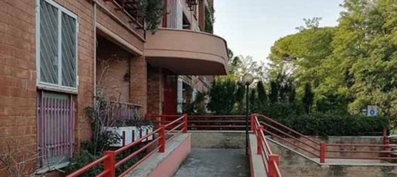 3 rooms Apartment in Rome, Italy No. 219225 12