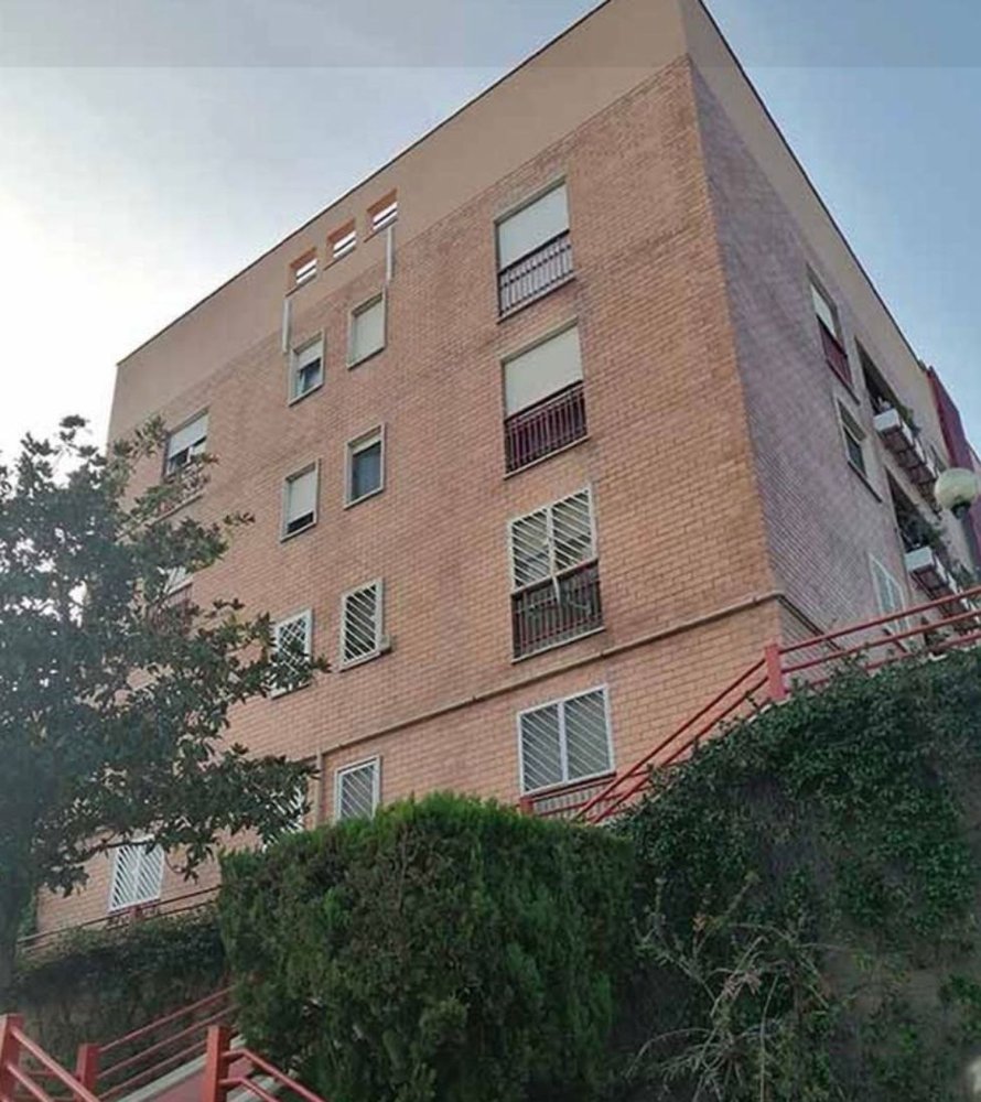 3 rooms Apartment in Rome, Italy No. 219225