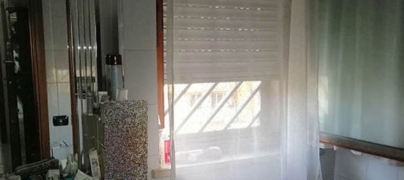 3 rooms Apartment in Rome, Italy No. 219225 4