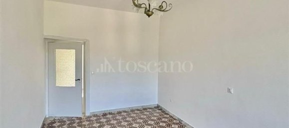 5 bedrooms House in Capriglia Irpina, Italy No. 333892 8