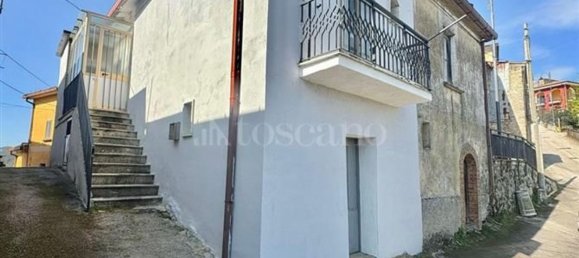 5 bedrooms House in Capriglia Irpina, Italy No. 333892 25