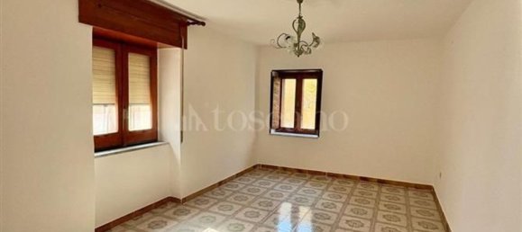 5 bedrooms House in Capriglia Irpina, Italy No. 333892 7