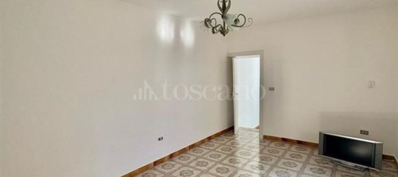 5 bedrooms House in Capriglia Irpina, Italy No. 333892 16