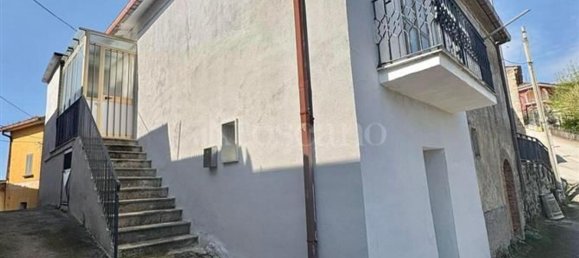 5 bedrooms House in Capriglia Irpina, Italy No. 333892 24