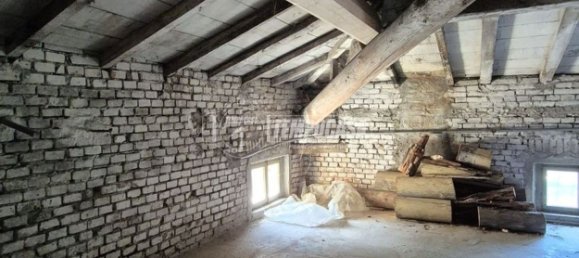 Apartamento T5 em Fornovo di Taro, Italy N.º 344098 8