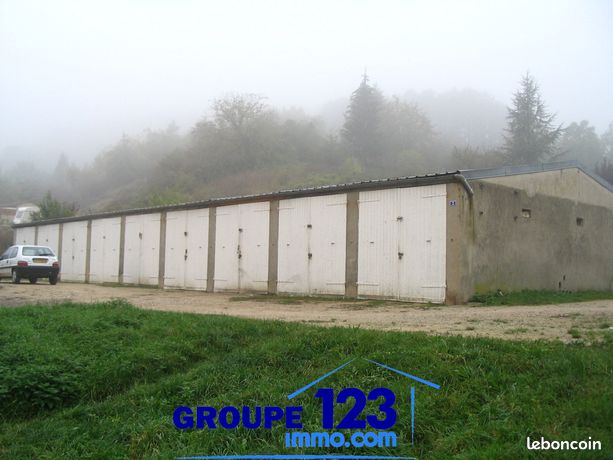  Parking in Yonne, France No. 312938