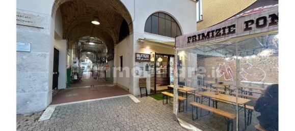 1غرفة عقار تجاري في Aprilia, Italy رقم 267434 11