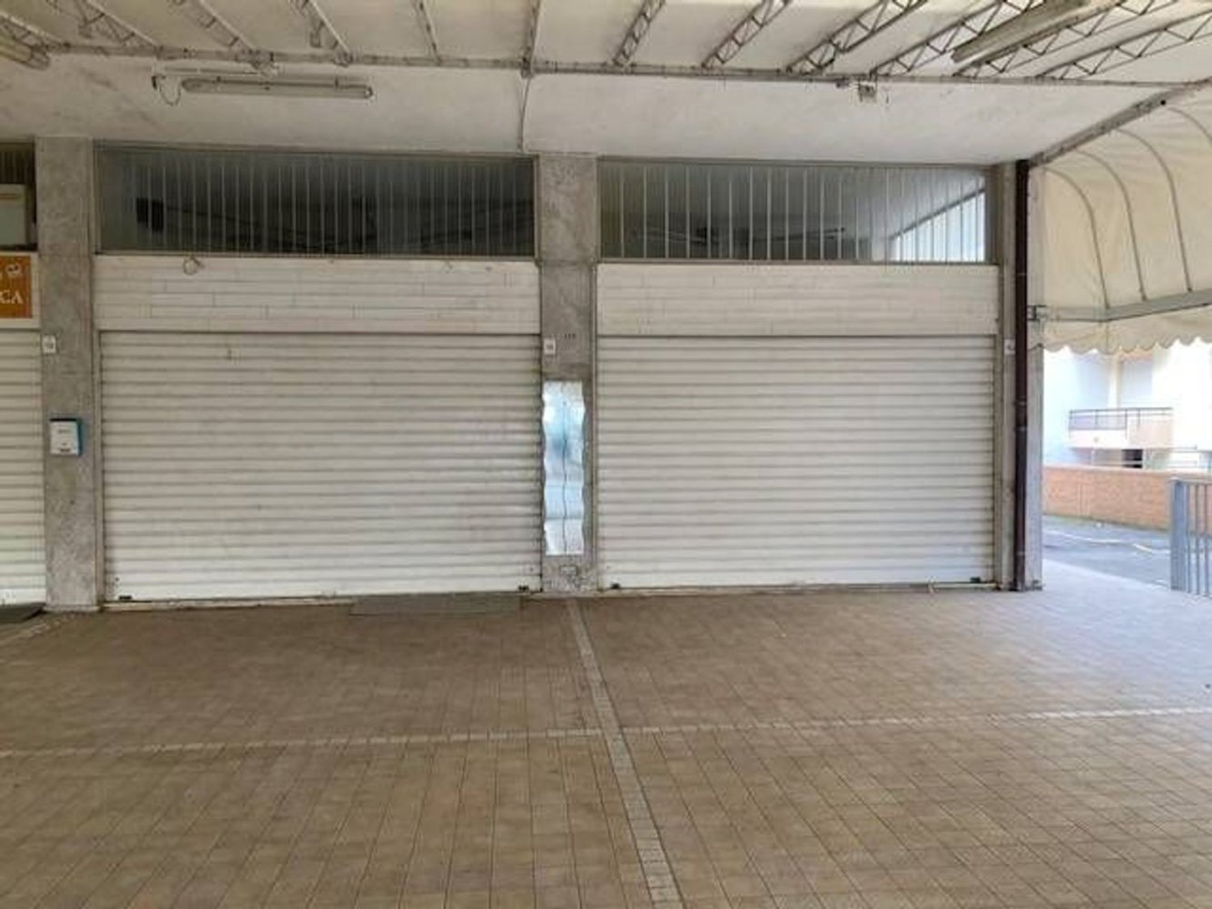 2 rooms Commercial property in Jesolo, Italy No. 67512