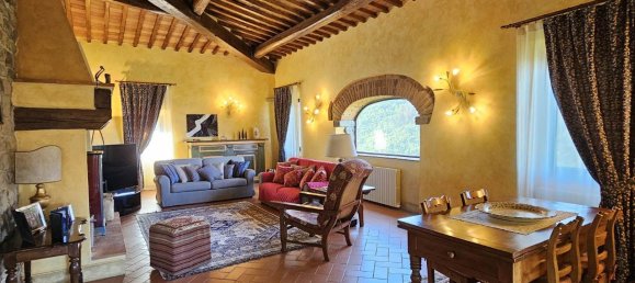 13 rooms House in Reggello, Italy No. 70430 9
