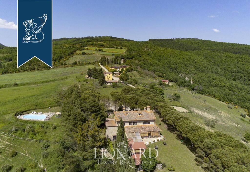 15 chambres Propriété commerciale à Città di Castello, Italy No. 320313