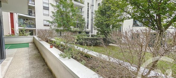 2 bedrooms Apartment in Suresnes, France No. 175004 8