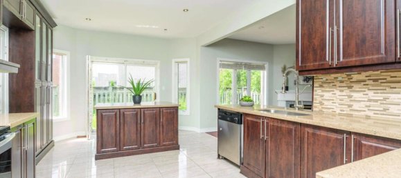 6 Schlafzimmer Haus in Mississauga, Canada, Nr. 923 8