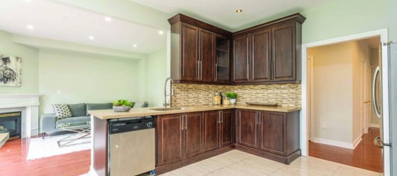 6 Schlafzimmer Haus in Mississauga, Canada, Nr. 923 11