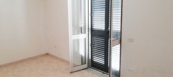 4 rooms House in Melizzano, Italy No. 69358 10