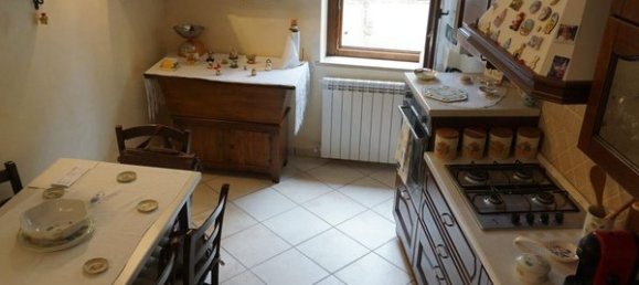 2غرفة شقة في Poggio Nativo, Italy رقم 72750 9