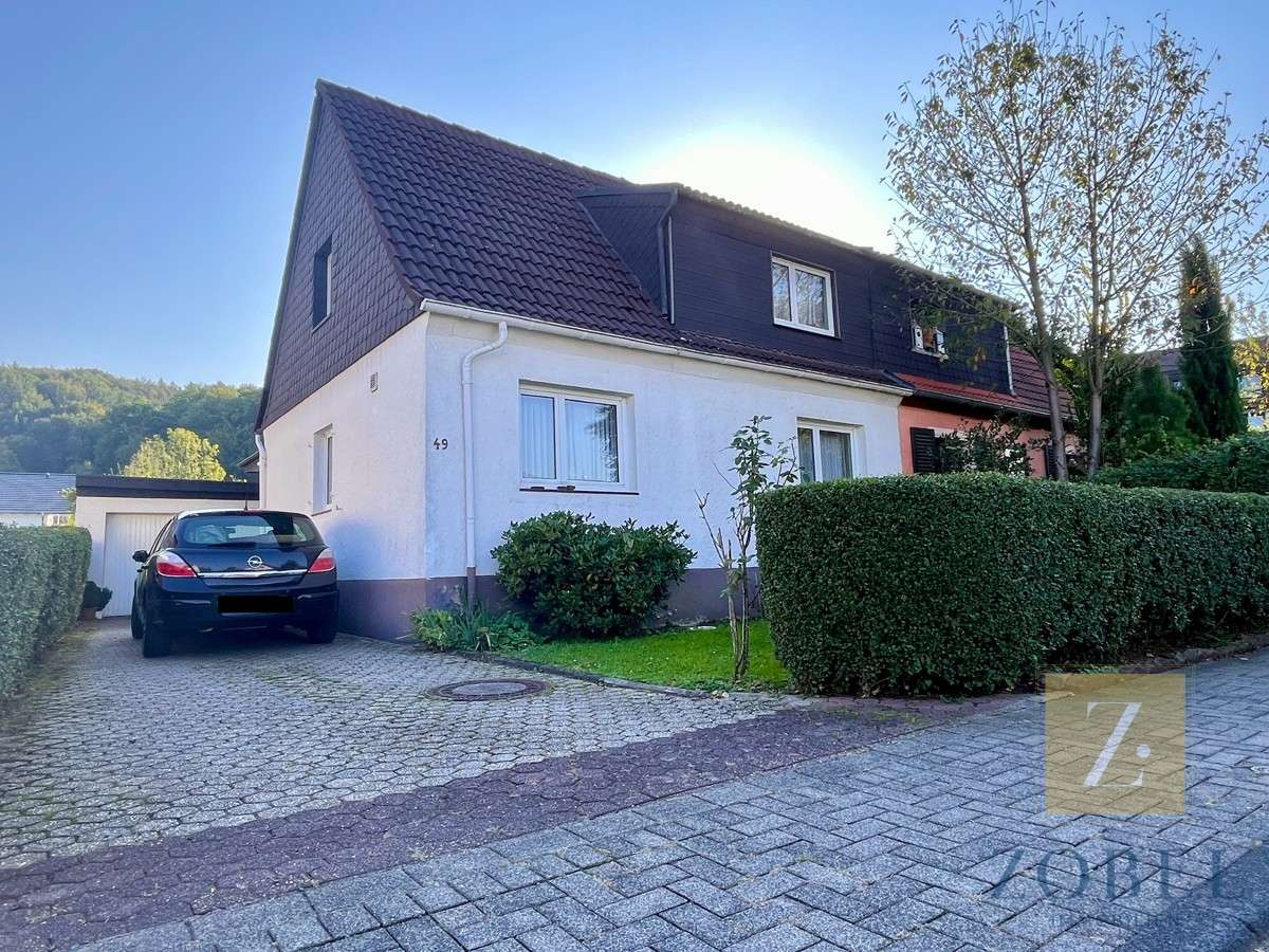 Adosado de 5 habitaciónes en Rhein-Sieg, Germany No. 211220