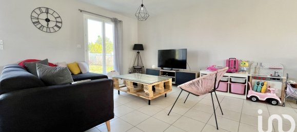 3 bedrooms House in Ambares-et-Lagrave, France No. 95860 8