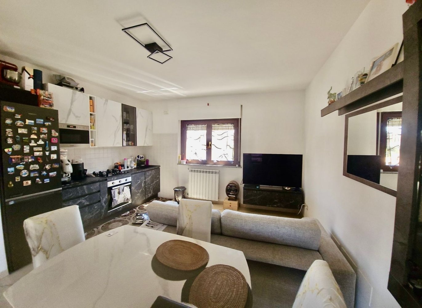 4 bedrooms House in Pomezia, Italy No. 344379