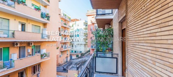 3 bedrooms Apartment in Rome, Italy No. 374175 28