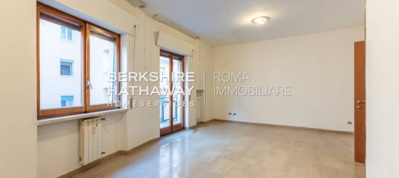 3 bedrooms Apartment in Rome, Italy No. 374175 4