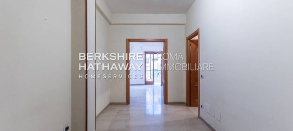 3 bedrooms Apartment in Rome, Italy No. 374175 20