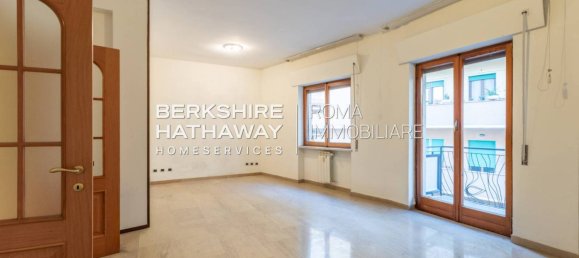 3 bedrooms Apartment in Rome, Italy No. 374175 3