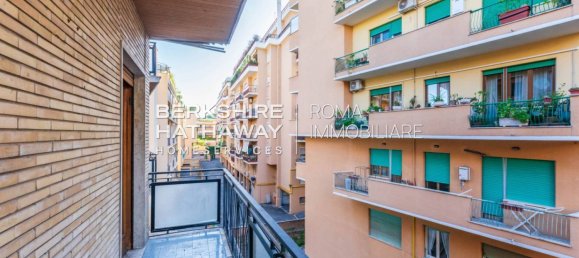 3 bedrooms Apartment in Rome, Italy No. 374175 29