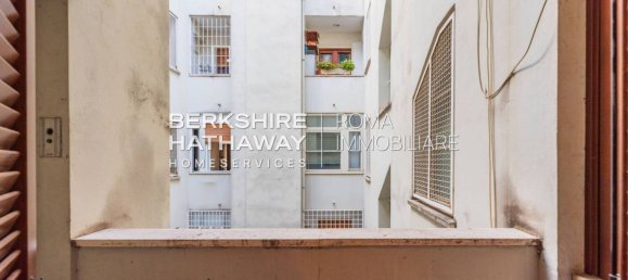 3 bedrooms Apartment in Rome, Italy No. 374175 9