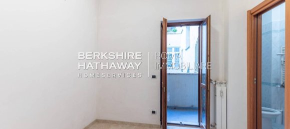 3 bedrooms Apartment in Rome, Italy No. 374175 10