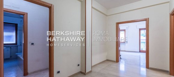 3 bedrooms Apartment in Rome, Italy No. 374175 21