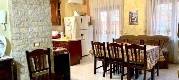 3 rooms Apartment in Pomezia, Italy No. 153965 9