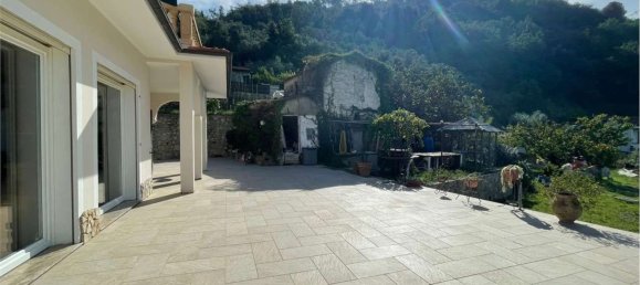 5 rooms Villa in Vallecrosia, Italy No. 199012 9