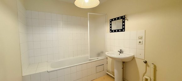 3 chambres Appartement à Tours, France No. 219755 2