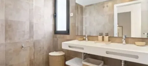 2 bedrooms Penthouse in Estepona, Spain No. 175006 12