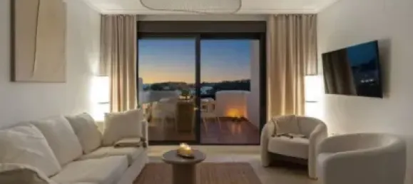 2 bedrooms Penthouse in Estepona, Spain No. 175006 3