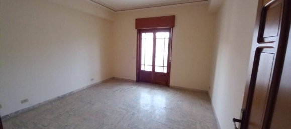 6 rooms Apartment in Villafranca Tirrena, Italy No. 83790 15