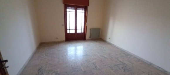 6 rooms Apartment in Villafranca Tirrena, Italy No. 83790 12