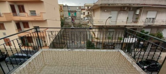 6 rooms Apartment in Villafranca Tirrena, Italy No. 83790 2