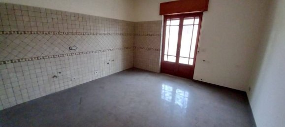 6 rooms Apartment in Villafranca Tirrena, Italy No. 83790 25