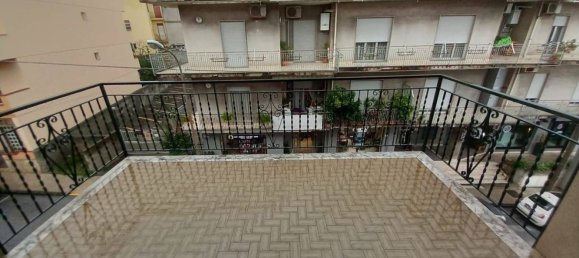 6 rooms Apartment in Villafranca Tirrena, Italy No. 83790 10