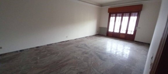 6 rooms Apartment in Villafranca Tirrena, Italy No. 83790 18