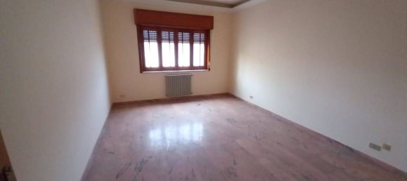6 rooms Apartment in Villafranca Tirrena, Italy No. 83790 14