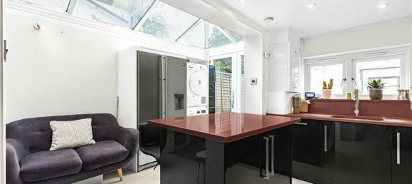 4 bedrooms House in London, United Kingdom No. 8704 16